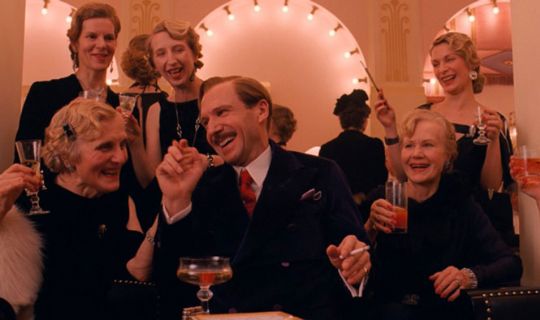 Tempofyldt drama i R�nne Bio