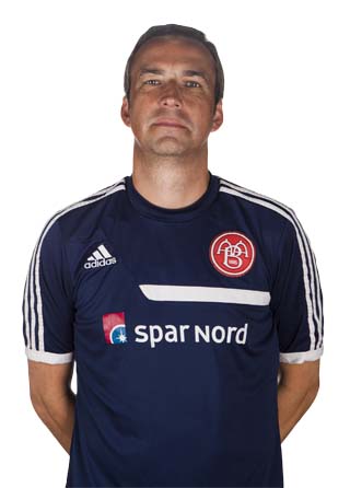 Tr�nerassistent forts�tter