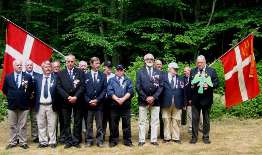 Forsvarsbr�dre m� flytte skydning