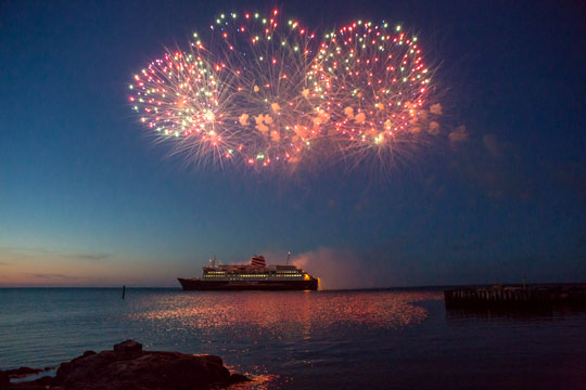 Gigantisk fyrv�rkeri fra Povl Anker