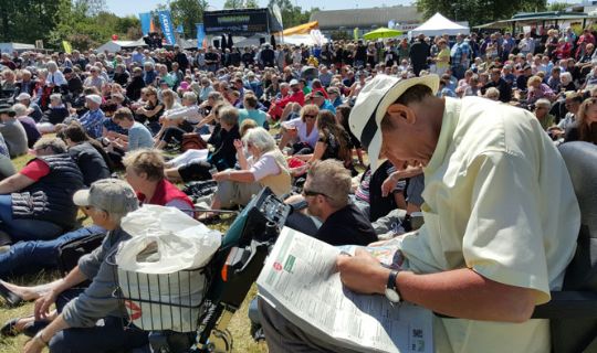 93.000 g�ster ved Folkem�det i Allinge