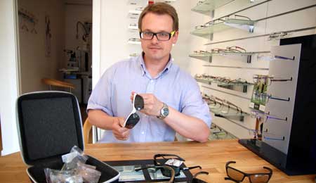 Optiker tjente godt p� at s�lge butikker
