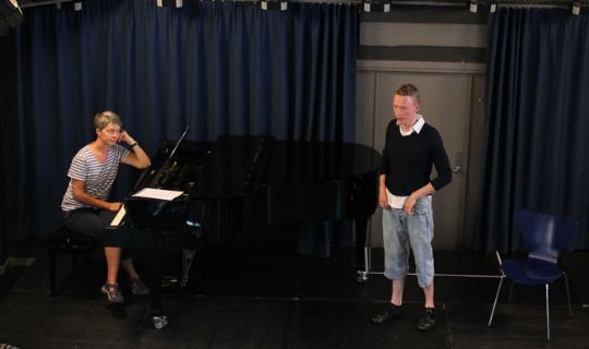 Sp�ndende pr�ver p� Svanekegaarden