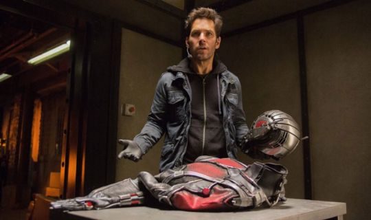 Lille superhelt i R�nne Bio