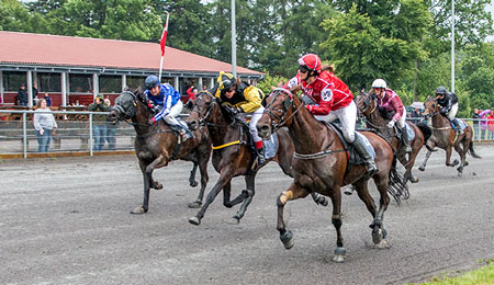 DM i mont� giver sp�ndende travaften