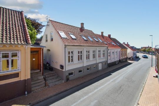 Herskabelig familievilla midt i Hasle