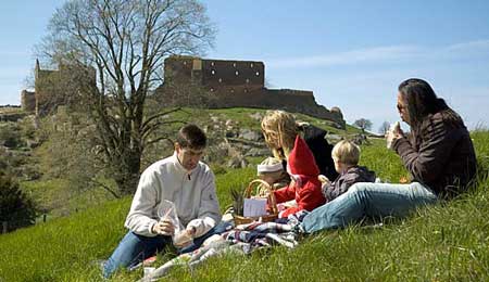 V vil bruge 5 mio. kr. p� at styrke turisme