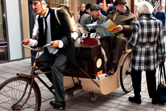 Bornholm bliver besat af dukker