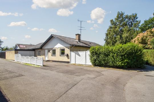 Stort parcelhus i Aakirkeby