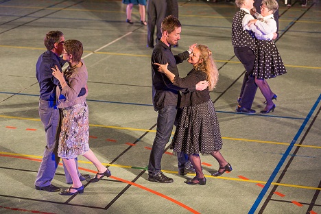 Dans med gl�de - i aften