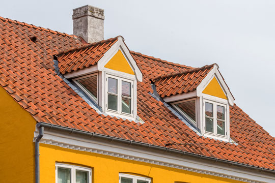 St�dig kvinde vil ikke fjerne ulovlige kviste