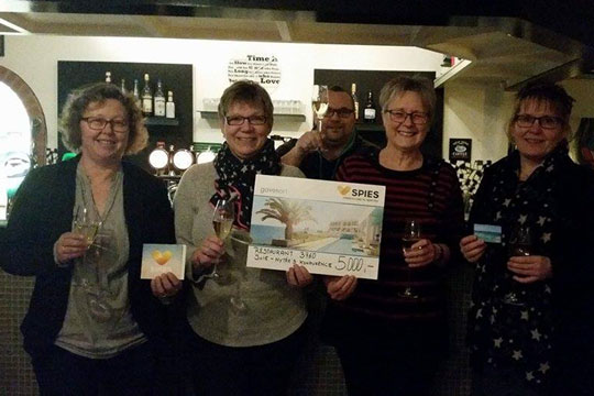 421 deltog i konkurrence