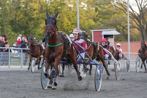 Frank Mikkelsen og frue scorede i Lunden