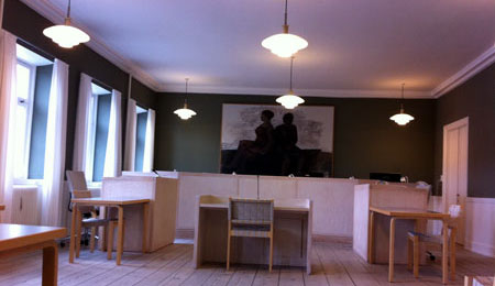 �gtepar tiltalt for at udnytte udl�ndinge