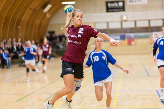 Klubber bag Team NH stopper samarbejde