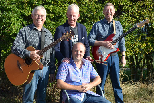 Valentinos spiller p� Margeritten