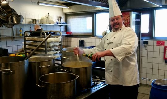 Kendt kok laver juletapas