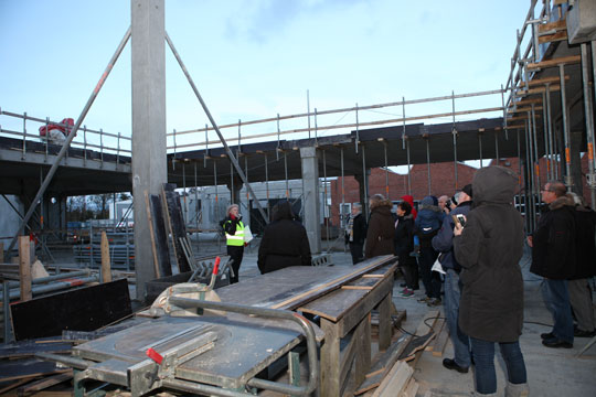 Campus viste naboer rundt p� byggeplads