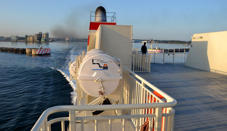 Gr�nsekontrol til diskussion i Riksdagen