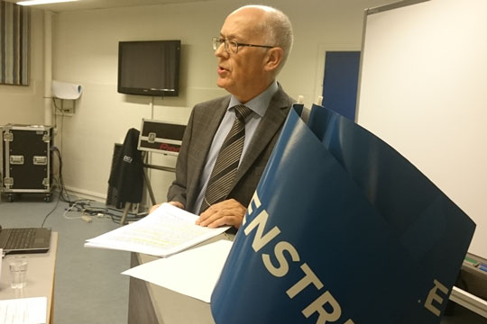 Venstre beklager borgerlig splittelse