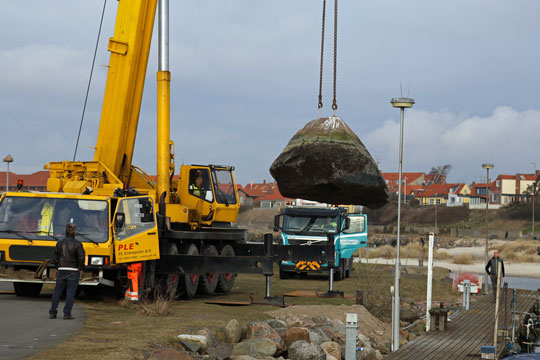Sten p� 17 tons fjernet fra havnebassin