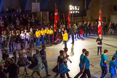 300 dansere indtager Aakirkeby