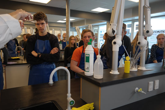 450 elever bes�ger Campus