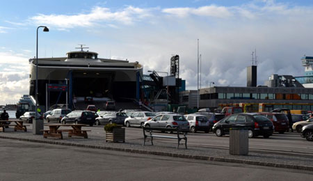 Flere biler med f�rgerne