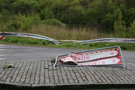 Spritbilist anholdt efter trafikuheld