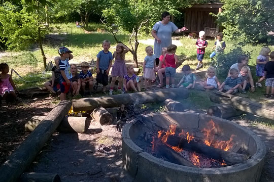 B�rn sendte heks til Bloksbjerg