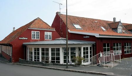 Restaurant med Folkem�demenu