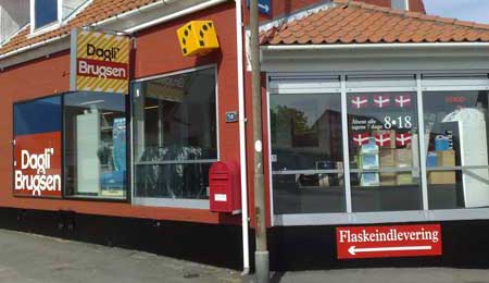 14-�rig pige overfaldet p� sin bop�l