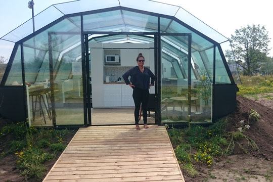 F�rste nat i det videnskabelige glashus