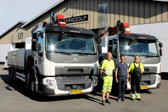Fridolf k�rer i nye lastbiler