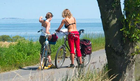 Servicestationer ved cykelveje skal op i gear