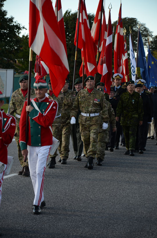 Velbes�gt parade i R�nne