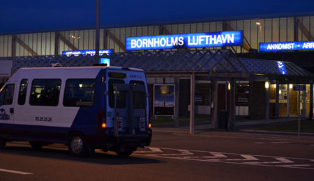 Arbejdsnedl�ggelse i lufthavnen