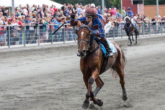 Er i G�teborg mens championatet afg�res