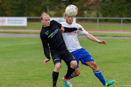 R�nne fB m�der sv�r modstander