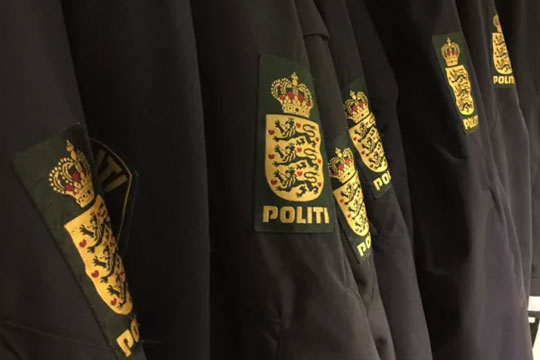 H�rv�rk p� lastbil i Klemensker