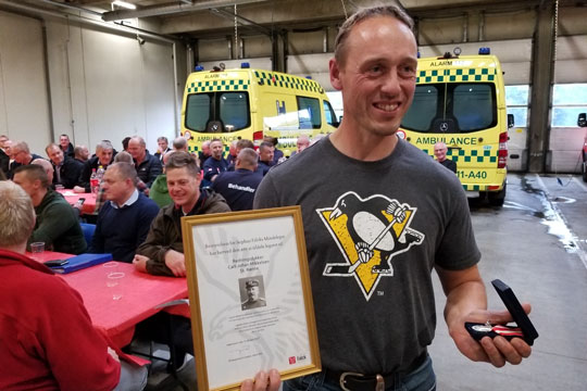 Carl-Johan h�dret for at redde ung piges liv