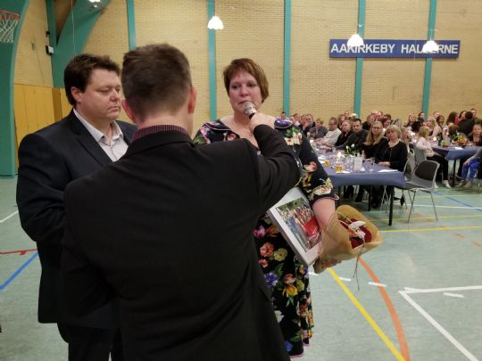 Fortjent hyldest til �rets travopdr�tter