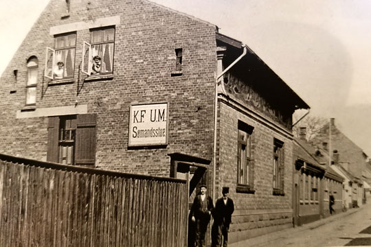 Pr�dikant fort�ller vigtig lokalhistorie