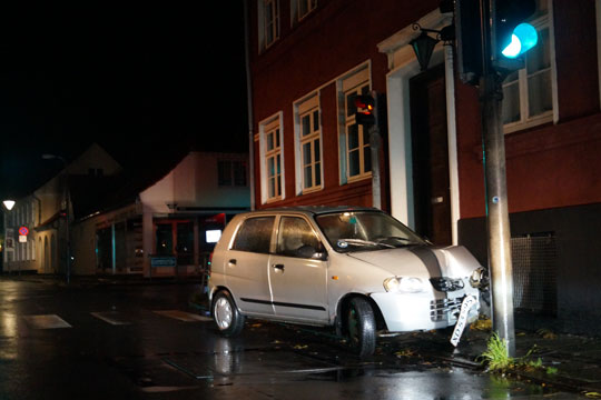 Beruset 24-�rig meldte bil stj�let efter trafikuheld