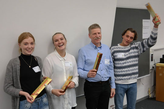 Campus-elever spiller med erhvervslivet