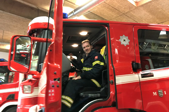 Brandmand advarer om brandfarlig julehygge