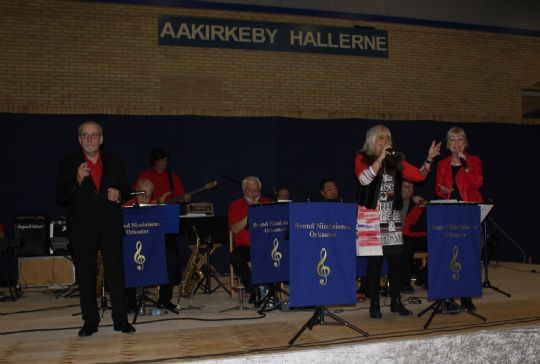 S�ndagsmatin�en en stor succes