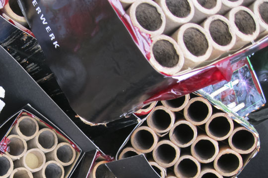 29-�rig f�r b�de for ulovligt fyrv�rkeri