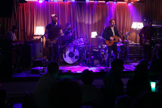 Frisk pust i Raschs Pakhuz