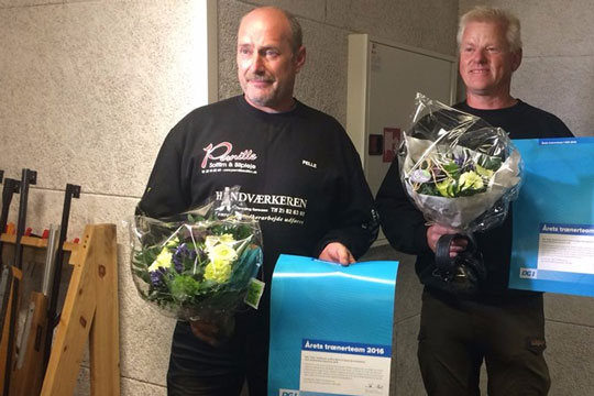 �rets Tr�nerteam bes�ger Bornholm